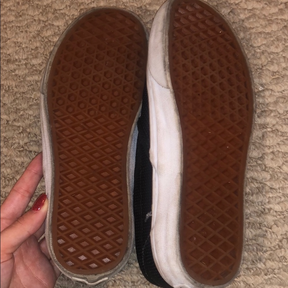 Vans - Picture 4 of 6